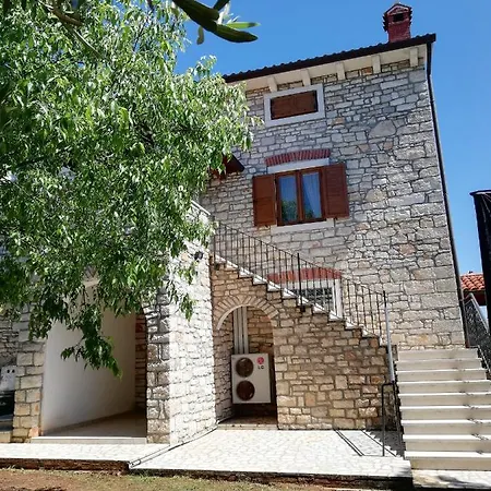 Valeta 500 Meters From The Beach Poreč