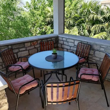 Villa Valeta 500 Meters From The Beach Poreč